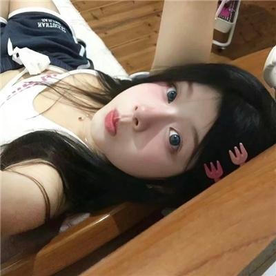 敦君与女朋友